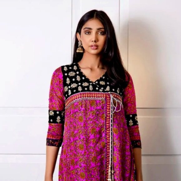 Shehrnaz Suit Brand New (Eid Shaadi Mehndi) - Picture 2 of 4